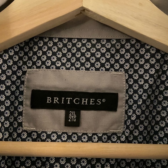 Patterned short sleeve button down - Picture 2 of 2